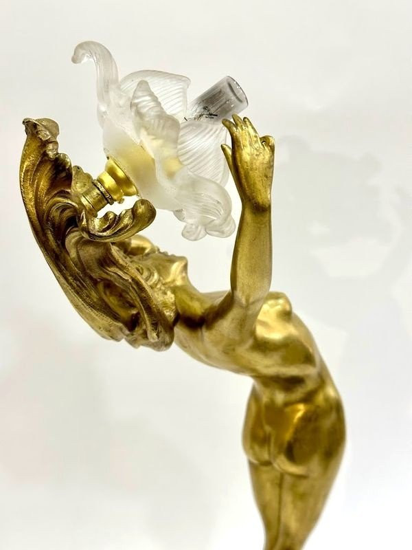 Lampada in bronzo "Ninfa Art Nouveau"