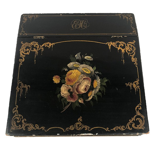 Schreibkasten aus ebonisiertem Holz, verziert mit Blumen und Burgauté-Dokumentenhalter, Napoleon III