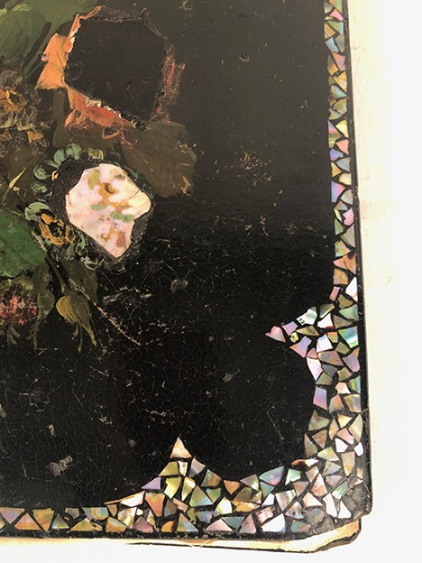 Schreibkasten aus ebonisiertem Holz, verziert mit Blumen und Burgauté-Dokumentenhalter, Napoleon III