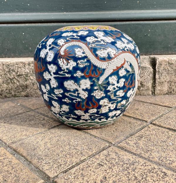 Chinese Porcelain Vase, Late Nineteenth