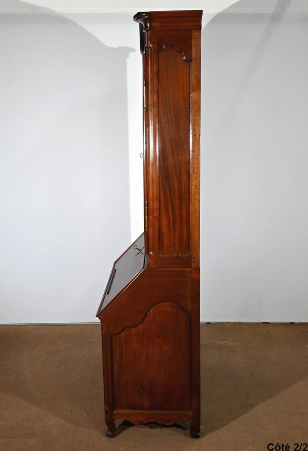 Exceptional Scriban Chest of Drawers from Port Nantais in Cuban Mahogany – 1750