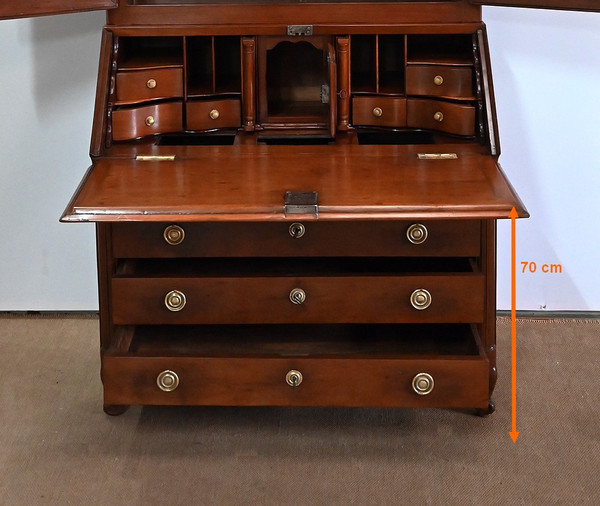 Exceptional Scriban Chest of Drawers from Port Nantais in Cuban Mahogany – 1750