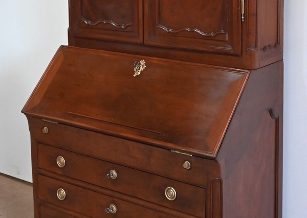 Exceptional Scriban Chest of Drawers from Port Nantais in Cuban Mahogany – 1750