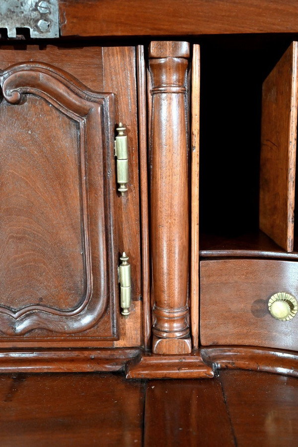 Exceptional Scriban Chest of Drawers from Port Nantais in Cuban Mahogany – 1750