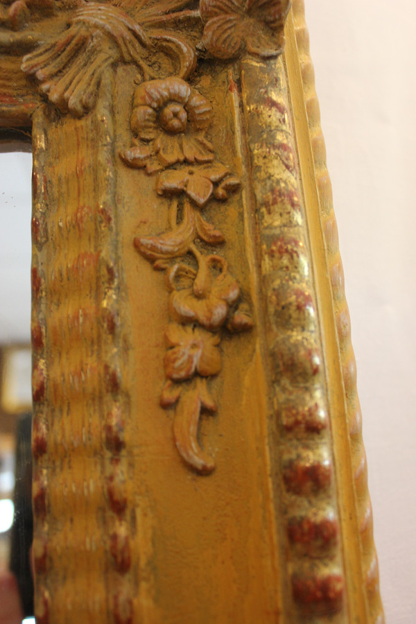 Specchio antico restauro, oro e patina 71 x 89 cm