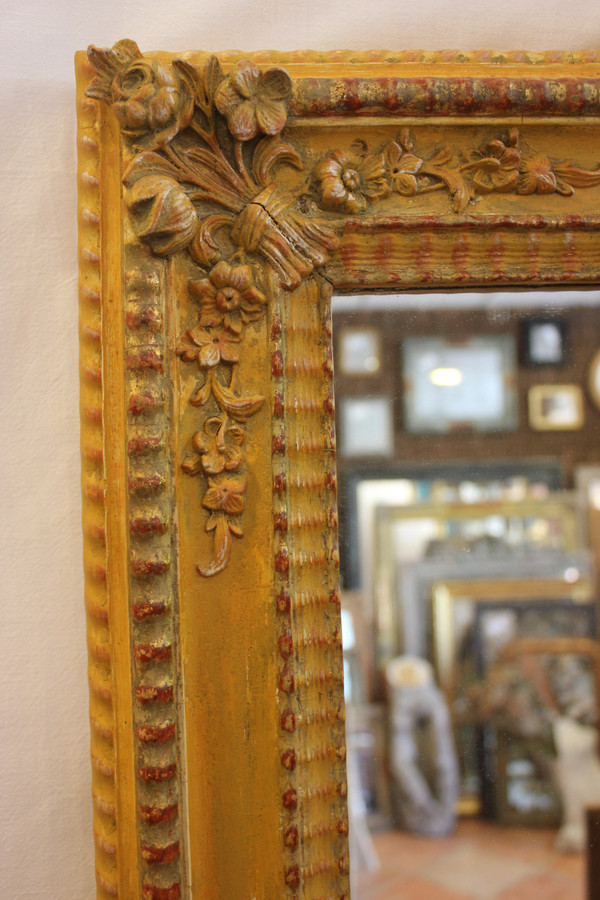 Specchio antico restauro, oro e patina 71 x 89 cm