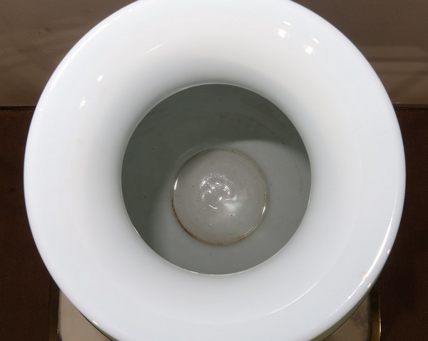 Mit Blumen verzierte Limoges-Porzellanvase – frühes 20. Jahrhundert