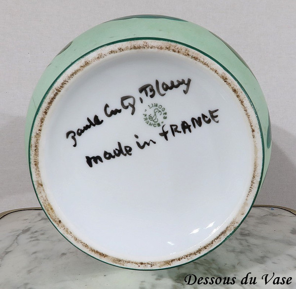 Mit Blumen verzierte Limoges-Porzellanvase – frühes 20. Jahrhundert