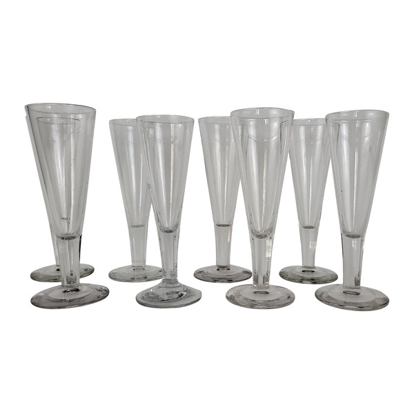 Set of 8 crystal champagne flutes