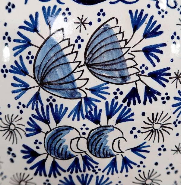 Pair of Delft-style earthenware vases - Late 19th century