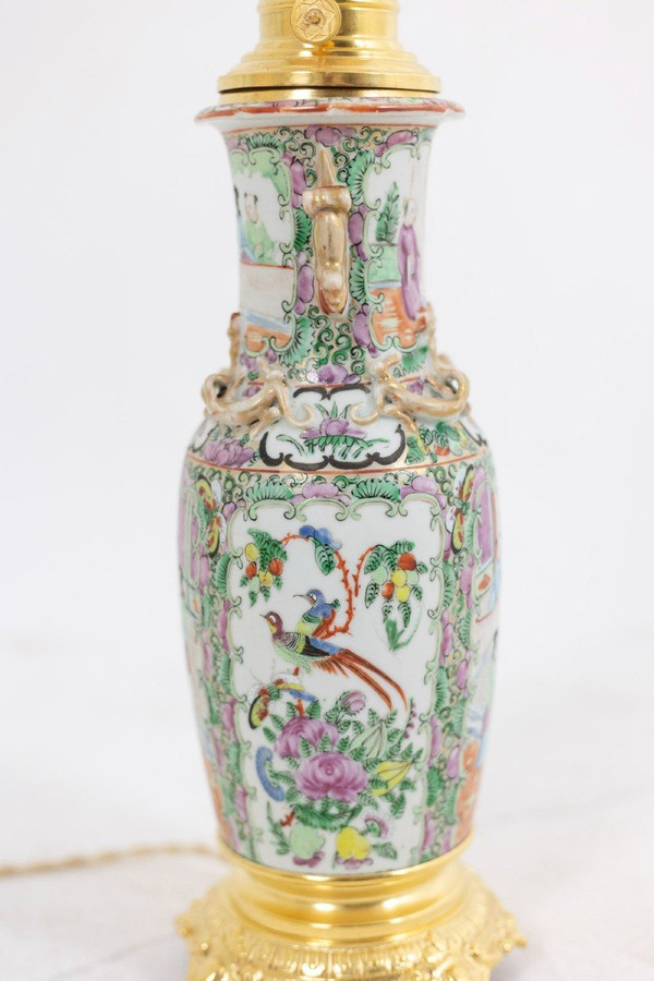 Paire De Lampes En Porcelaine De Canton Et Bronze Doré, Circa 1880, LS4849553A