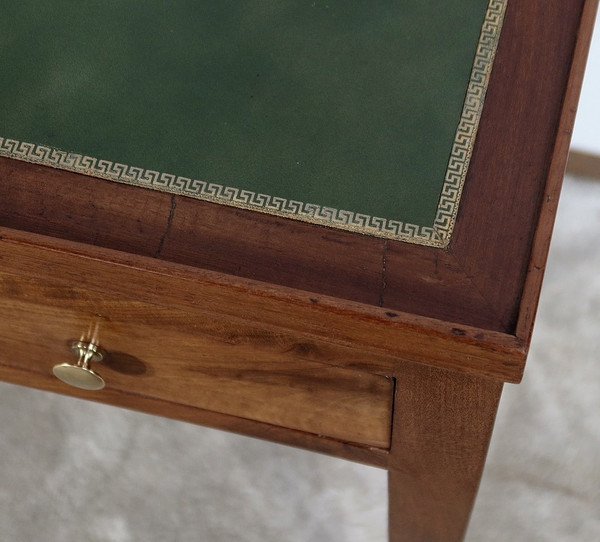 Small Mahogany Desk Table, Louis XVI period - Late 18th century