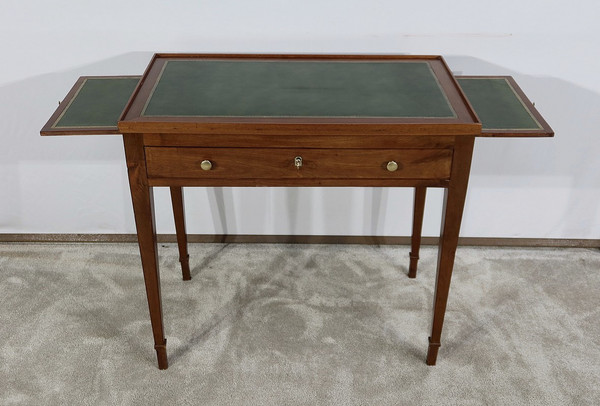 Small Mahogany Desk Table, Louis XVI period - Late 18th century