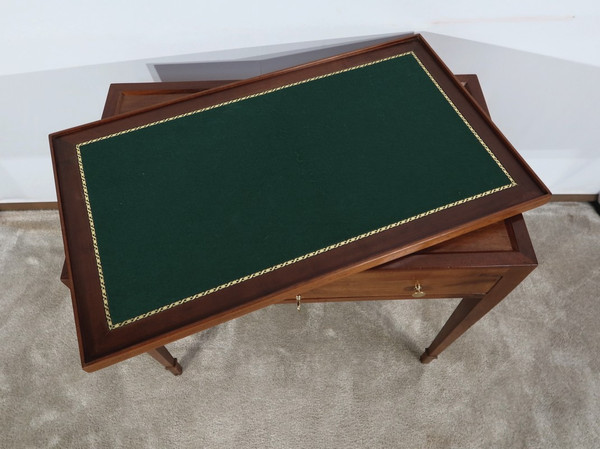 Small Mahogany Desk Table, Louis XVI period - Late 18th century