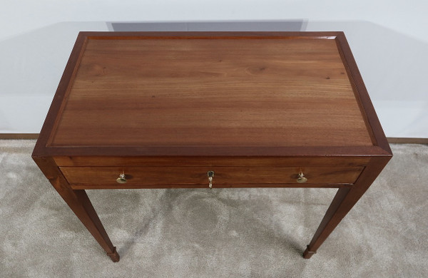 Small Mahogany Desk Table, Louis XVI period - Late 18th century