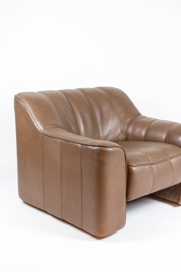 Fauteuil et son ottoman en cuir, années 1970, LS48011051
