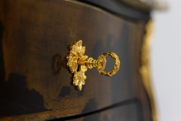 Louis XV Style Salon Table In Chinese Lacquer, Circa 1880, Ls4613691