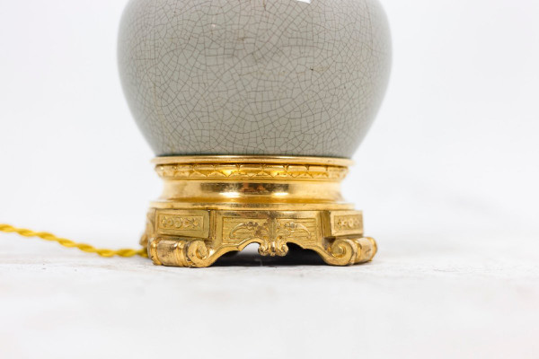 Lampe aus rissigem Celadon-Porzellan und vergoldeter Bronze, um 1880, Ls4517471