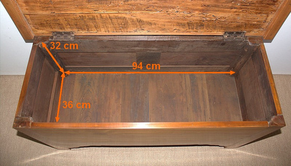 Piccolo riccio regionale in legno massiccio di ciliegio - seconda metà del XIX secolo