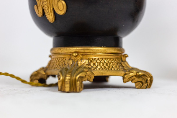 Paire De Lampes En Tôle Et Bronze Doré, Circa 1880, Op529901