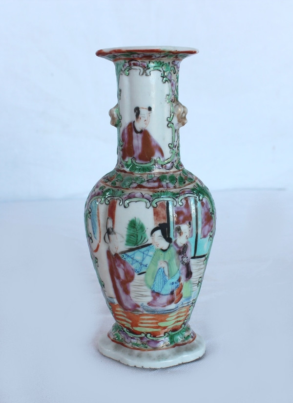 Pair of Small Canton Porcelain Baluster Vases - 19th century