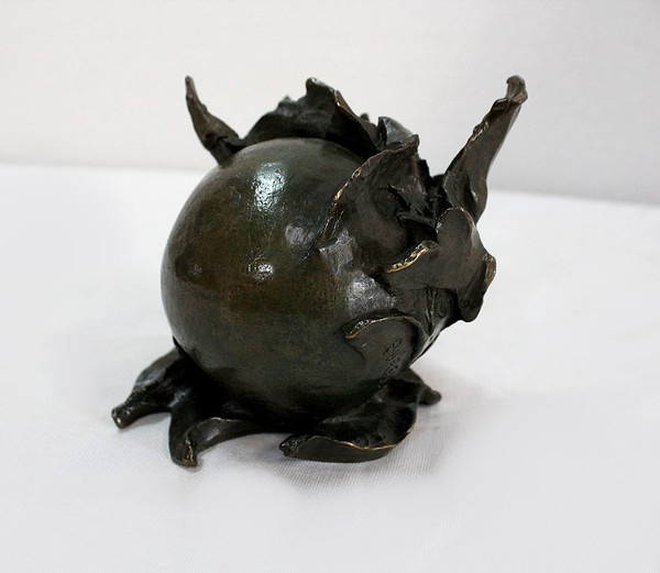 Bronze "Le fruit", signed S. Burel - Early 20th century