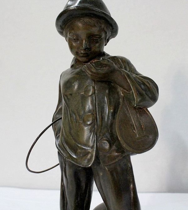 Jeune Joueur de rue" (Giovane giocatore di strada), di G. Demange - Inizio XX secolo