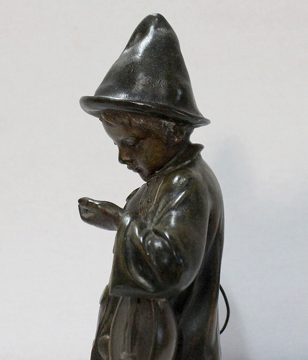 Jeune Joueur de rue" (Giovane giocatore di strada), di G. Demange - Inizio XX secolo