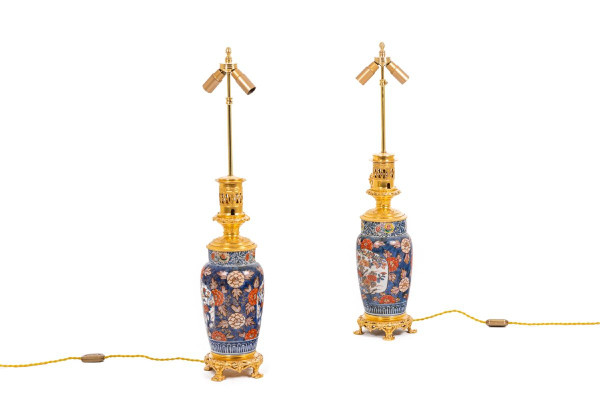 Paire De Lampes En Porcelaine d'Imari Et Bronze Doré, Circa 1880, Ls4547631