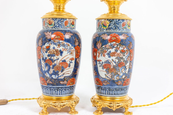 Paire De Lampes En Porcelaine d'Imari Et Bronze Doré, Circa 1880, Ls4547631