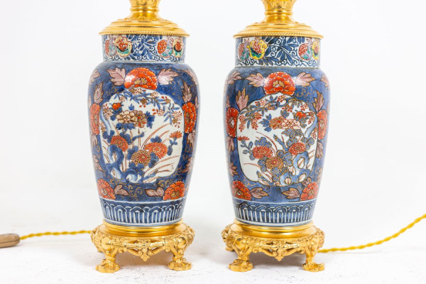 Paire De Lampes En Porcelaine d'Imari Et Bronze Doré, Circa 1880, Ls4547631