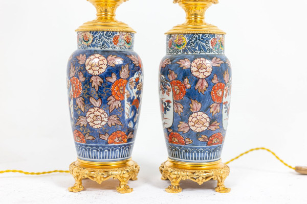 Paire De Lampes En Porcelaine d'Imari Et Bronze Doré, Circa 1880, Ls4547631