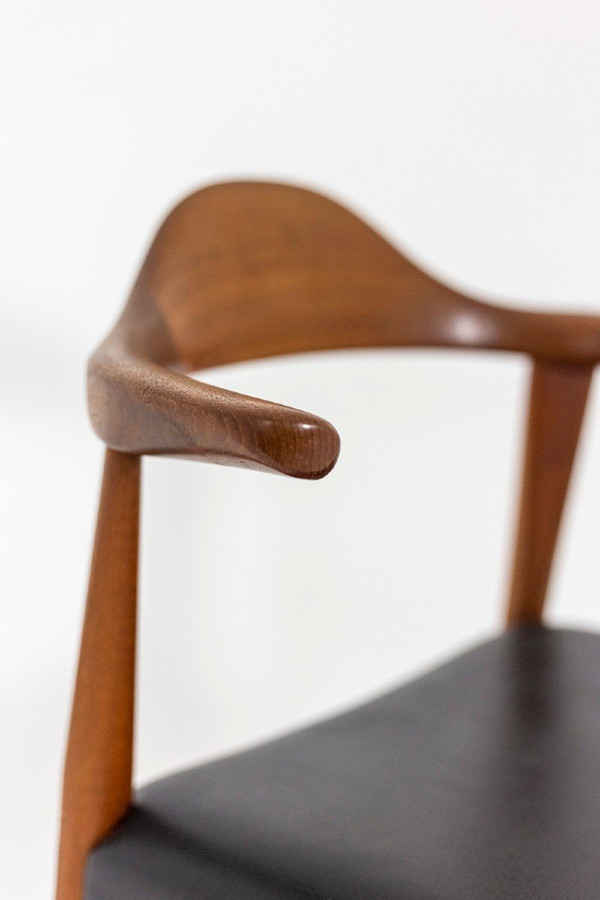 Harry Østergaard, Series Of Four Chairs