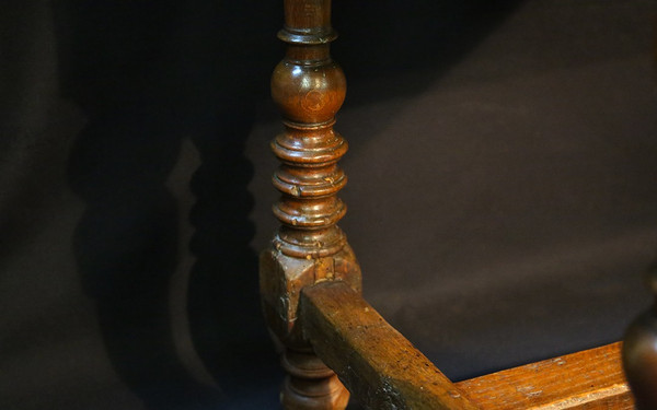 Petite table à écrire Louis XIII XVIIème siècle 