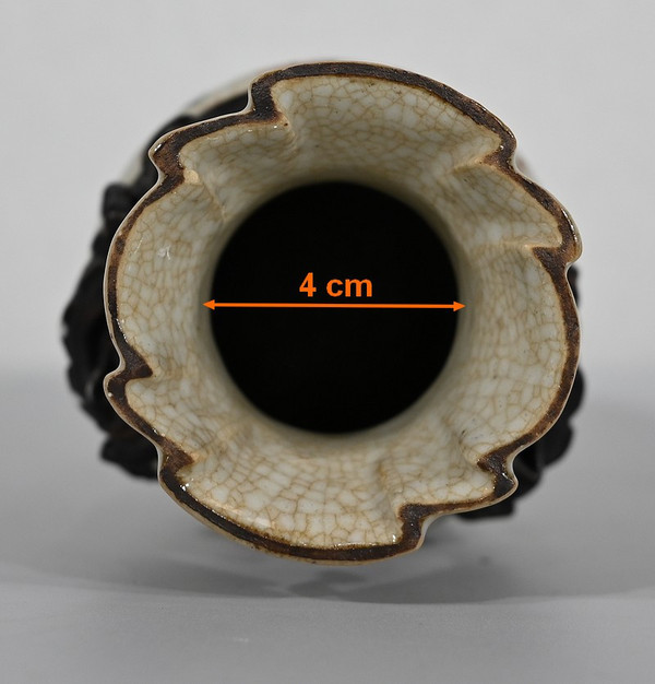 Vase in Nanjing Porcelain, China - Late 19th century