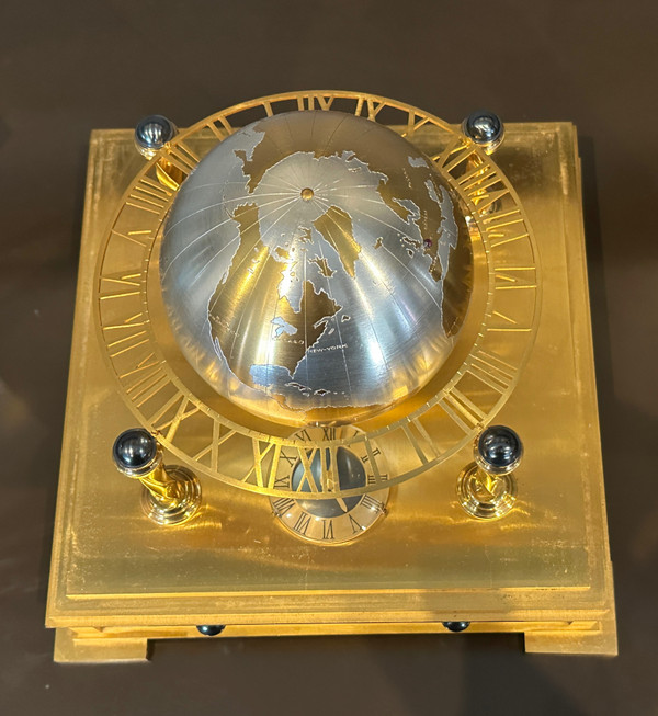 Hour Lavigne, Bronze Globe Table Clock