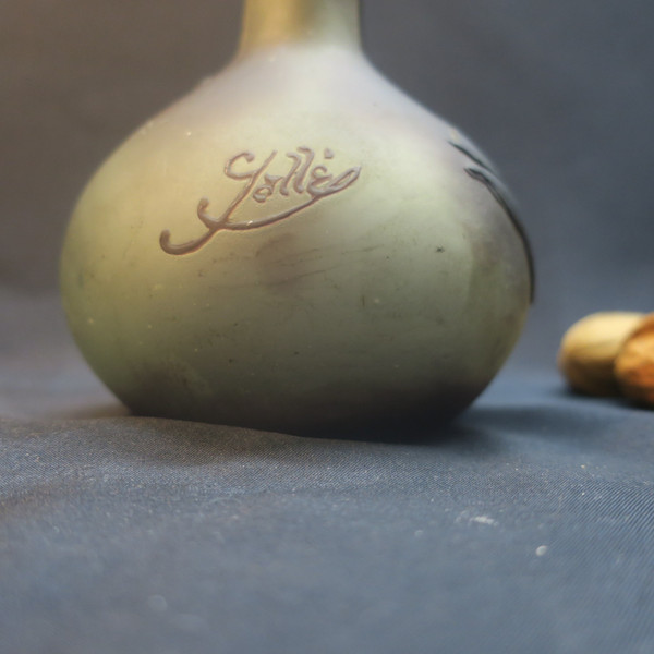 Vase signed Gallé, clematis design