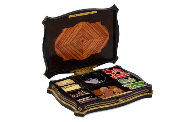 Coffret à Jeux En Bois Et Laiton Doré, époque Napoléon III - Ls4369616