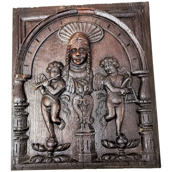 17th century oak panel carved with a Virgin between two Musician Angels, height 48 x width 41 cm