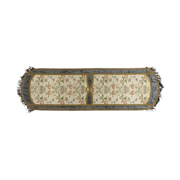 Chemin De Table En Soie Brodée, XIXe Siècle - Op297301