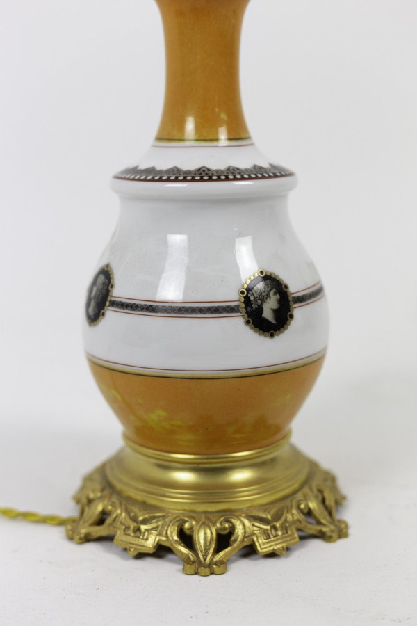 Coppia di lampade in porcellana bianca e arancione, 1880 circa - Ls3584581
