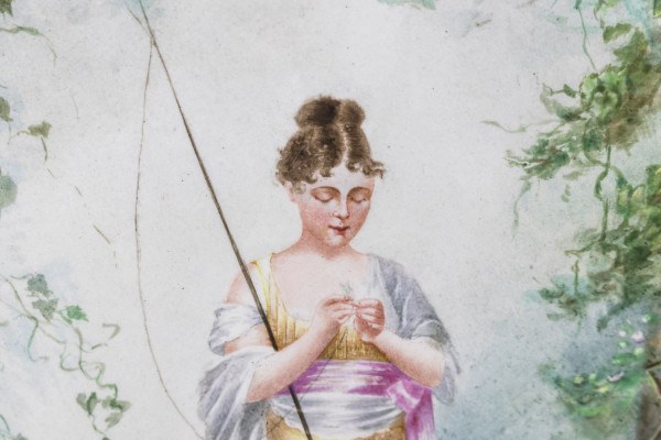 Plaque En Porcelaine Peinte Figurant Une Pêcheuse, XIXe Siècle - LS2416111