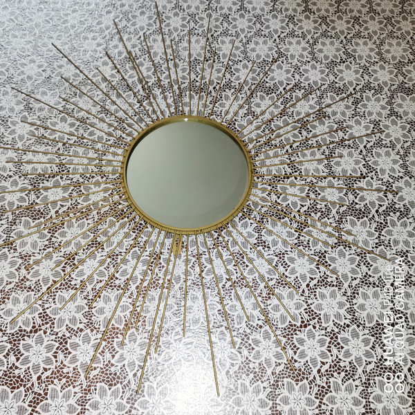 Ancien miroir soleil mural  en laiton doré  dans l'esprit de (Chaty Vallauris)