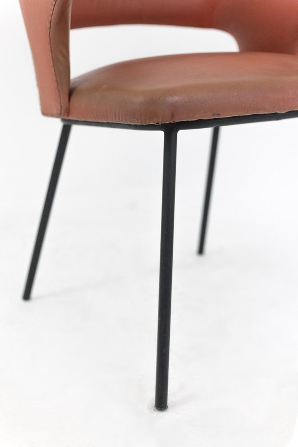 Poltrona in metallo laccato nero e Skaï arancione, anni '50 - LS4074251