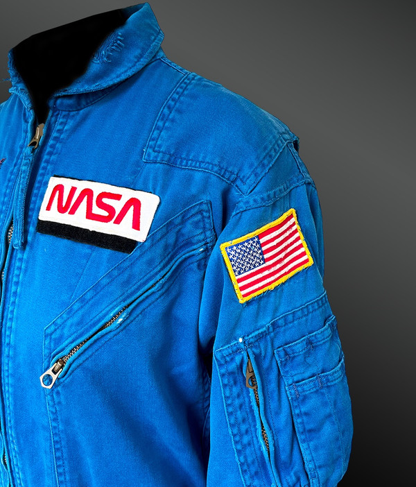 TUTA DA ASTRONAUTA DELLA NASA Precedentemente di proprietà dell'astronauta americano James F. Buchli