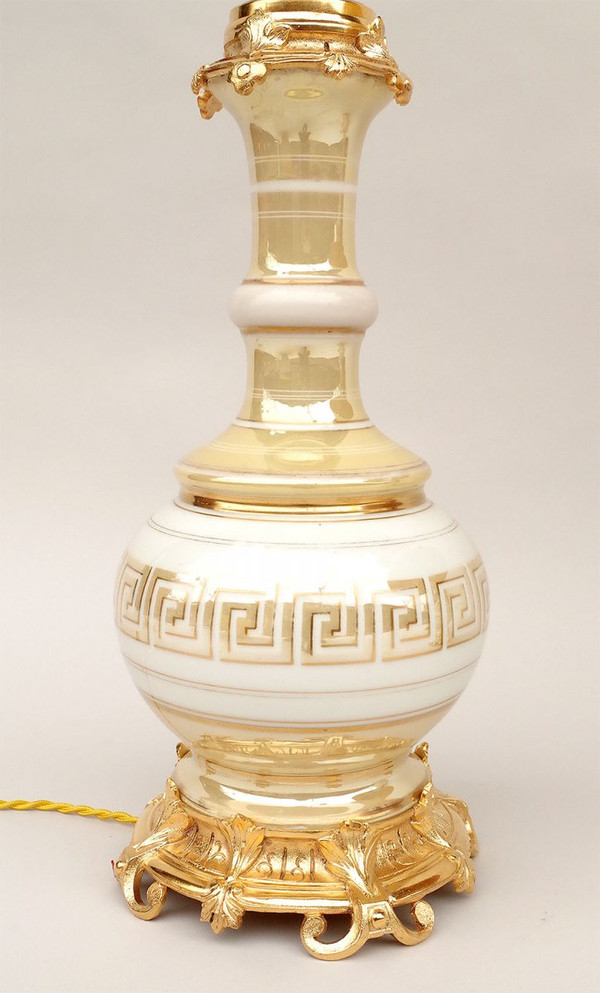 Coppia di lampade in porcellana crema e oro iridescente, XIX secolo - LS3351771