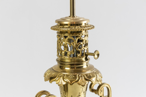 Coppia di lampade arabeggianti in ottone e bronzo dorato, XIX secolo - LS3202891