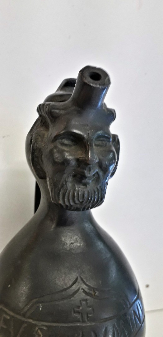 Acquasantiera o brocca in bronzo