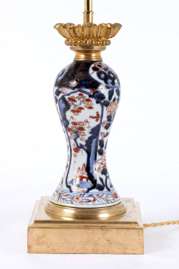 Paire de lampes en porcelaine à décor Imari, fin XIXème siècle - LS3920701