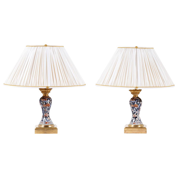 Paire de lampes en porcelaine à décor Imari, fin XIXème siècle - LS3920701